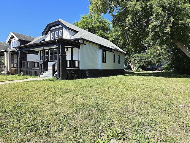 3353 N 27th STREET, Milwaukee, WI 53216