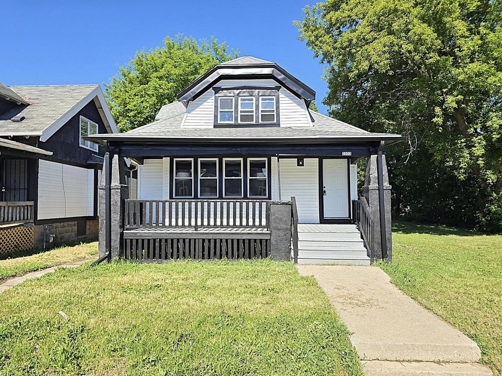 3353 N 27th STREET, Milwaukee, WI 53216