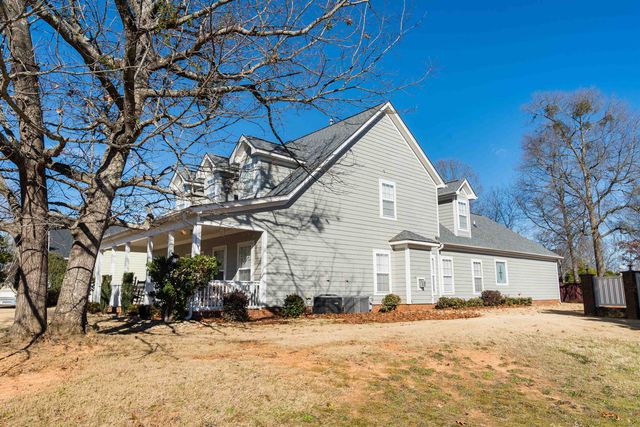 120 Gossamer Drive, Boiling Springs, SC 29316