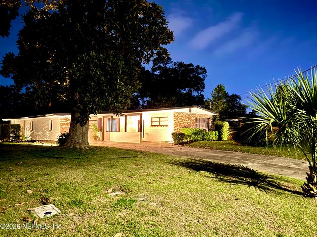 5414 PLAYA Way, Jacksonville, FL 32211