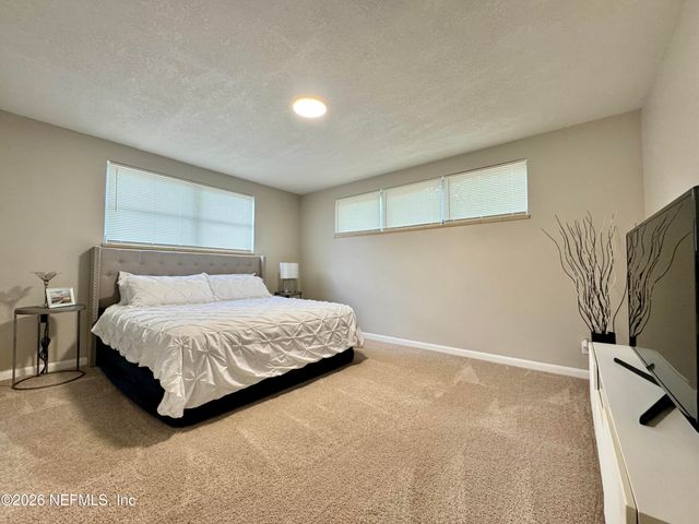 5414 PLAYA Way, Jacksonville, FL 32211