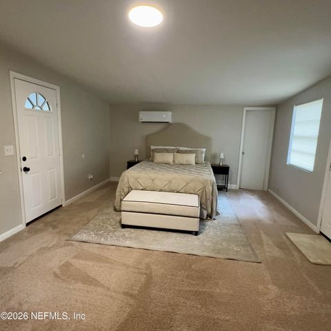 5414 PLAYA Way, Jacksonville, FL 32211