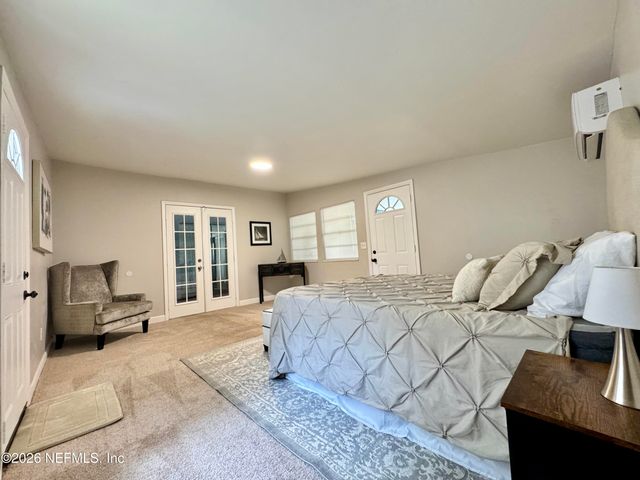 5414 PLAYA Way, Jacksonville, FL 32211