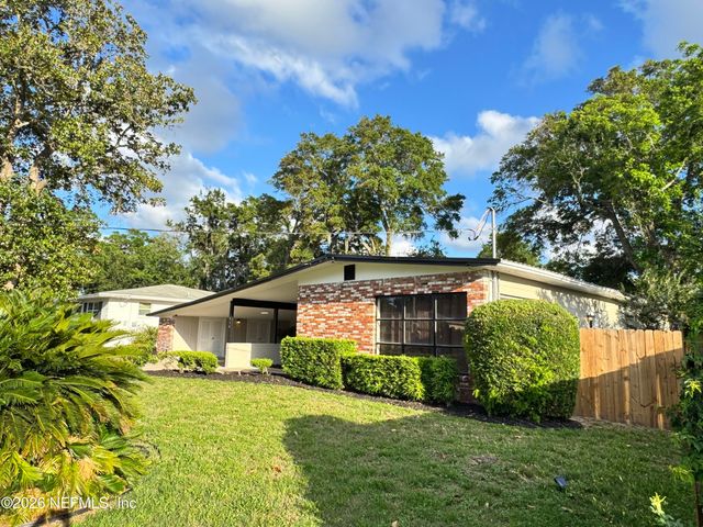 5414 PLAYA Way, Jacksonville, FL 32211