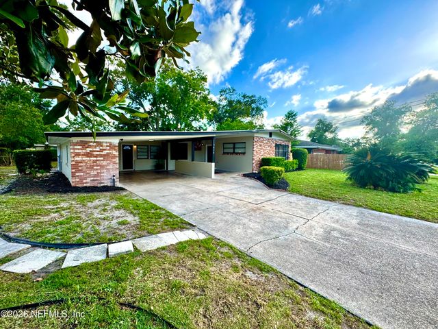 5414 PLAYA Way, Jacksonville, FL 32211
