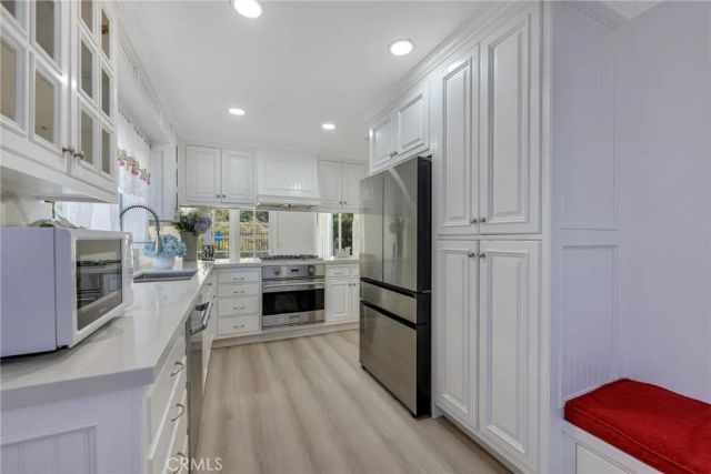 810 S Sapphire, Anaheim, CA 92807