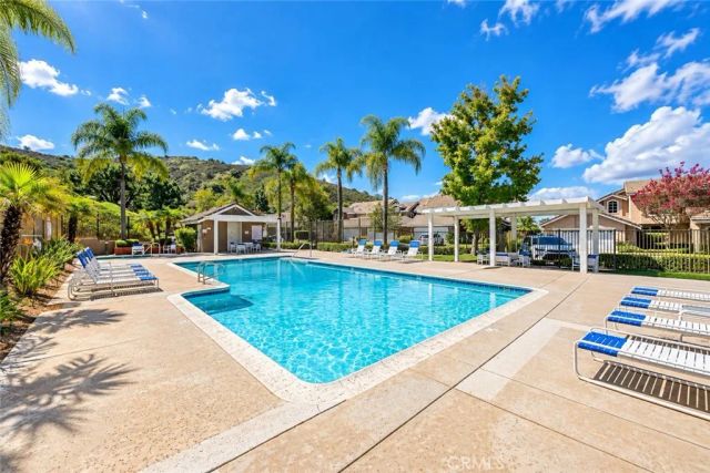 810 S Sapphire, Anaheim, CA 92807