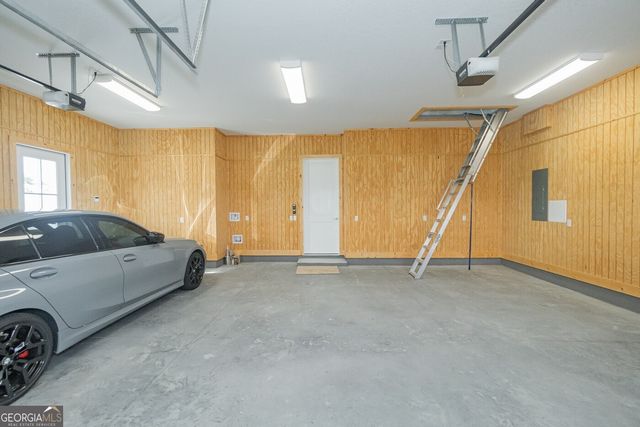 104 Presley Rose Drive, Kingsland, GA 31548