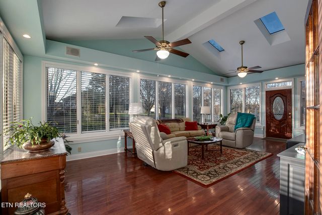 129 Kiowa Way, Loudon, TN 37774