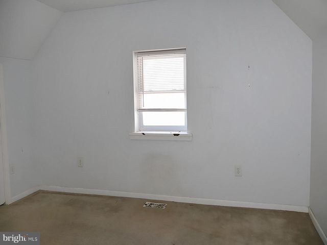 1316 BULLENS LN, Woodlyn, PA 19094