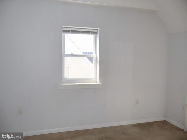 1316 BULLENS LN, Woodlyn, PA 19094