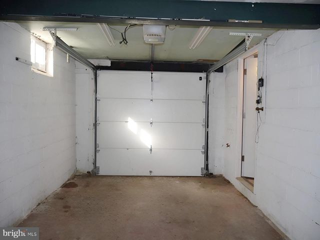 1316 BULLENS LN, Woodlyn, PA 19094