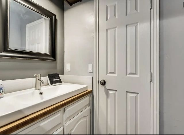 4121 Midnight Drive, Plano, TX 75093