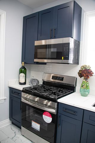 10151 S Avenue M, Chicago, IL 60617