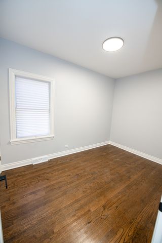 10151 S Avenue M, Chicago, IL 60617