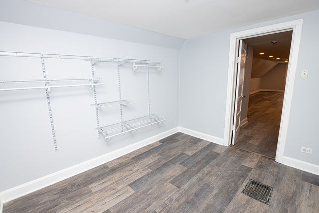 10151 S Avenue M, Chicago, IL 60617