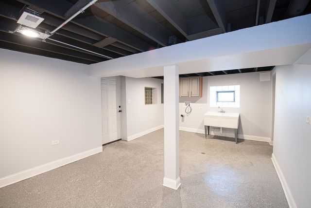 10151 S Avenue M, Chicago, IL 60617