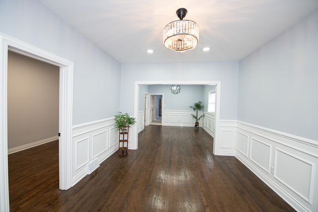 10151 S Avenue M, Chicago, IL 60617