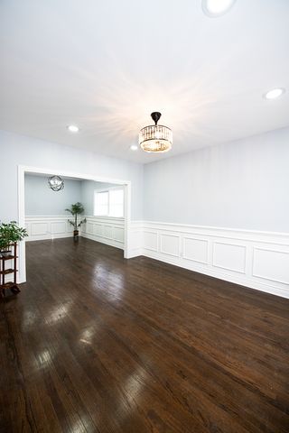 10151 S Avenue M, Chicago, IL 60617