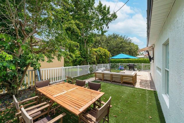 1044 ANCHOR Point, Delray Beach, FL 33444