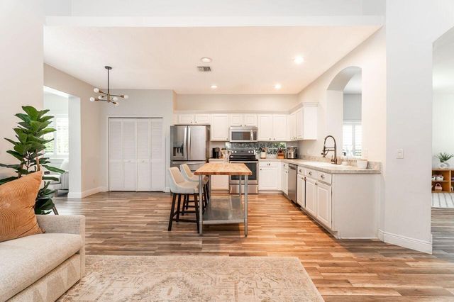 1044 ANCHOR Point, Delray Beach, FL 33444