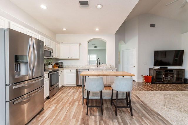 1044 ANCHOR Point, Delray Beach, FL 33444