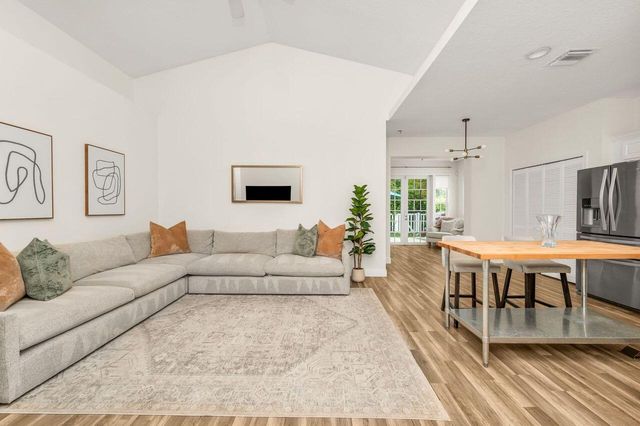 1044 ANCHOR Point, Delray Beach, FL 33444