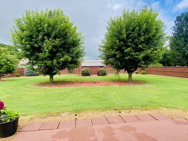 106 Teton Ct, Portland, TN 37148