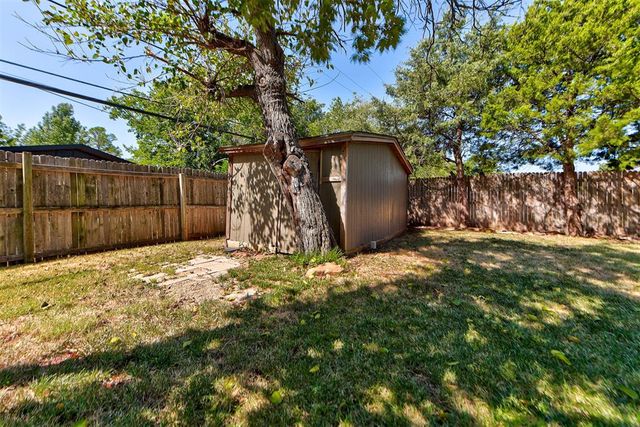 2520 Huntleigh Drive, Oklahoma City, OK 73120