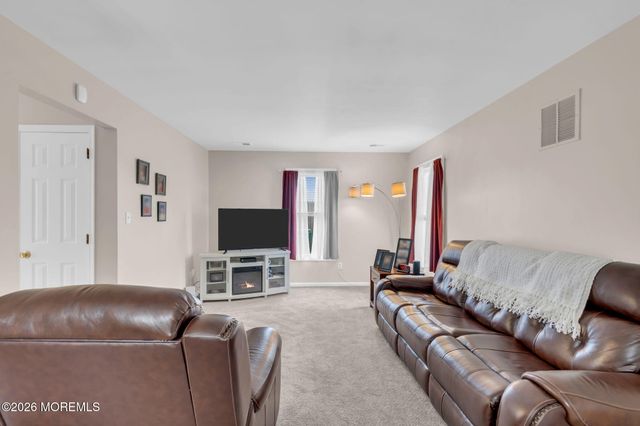 3 Alcott Court, Freehold, NJ 07728