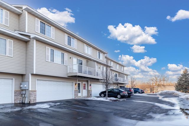 2525 Cobble Hill Court J, Woodbury, MN 55125