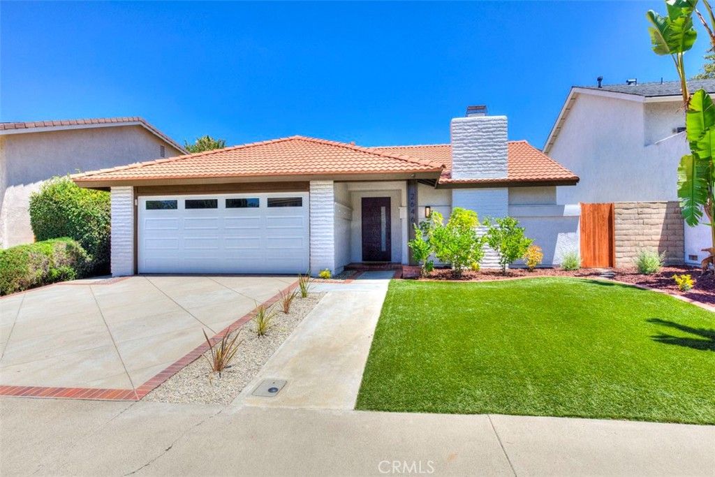 Image 1 of property listing at 26461 Via Lara, Mission Viejo, CA 92691