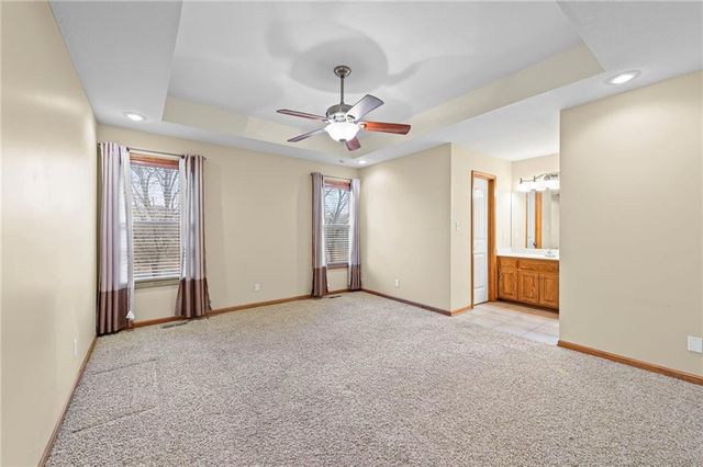 4923 Parkway Drive, Leavenworth, KS 66048