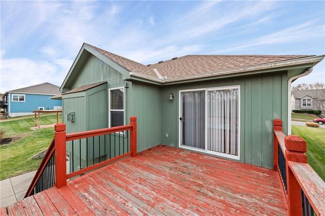 4923 Parkway Drive, Leavenworth, KS 66048