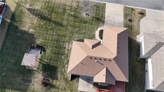 4923 Parkway Drive, Leavenworth, KS 66048