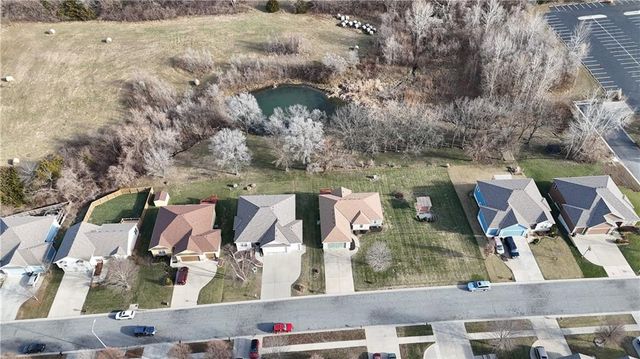 4923 Parkway Drive, Leavenworth, KS 66048