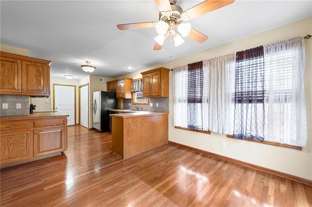 4923 Parkway Drive, Leavenworth, KS 66048