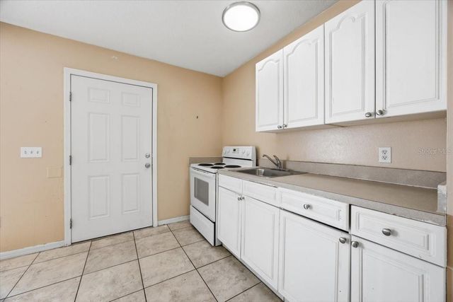 2918 FAN PALM DRIVE Front unit, Davenport, FL 33897