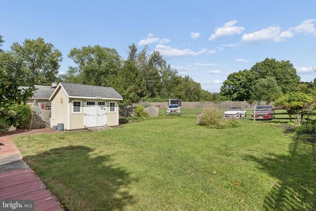 49 LAUREL AVE, Kingston, NJ 08528