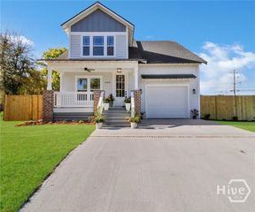 2005 E 38th Street, Savannah, GA 31404