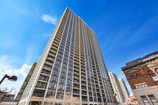 1560 N Sandburg Terrace 4109J, Chicago, IL 60610