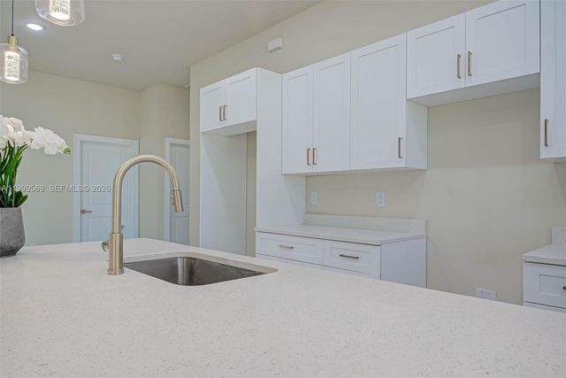 3417 71st St W, Lehigh Acres, FL 33971