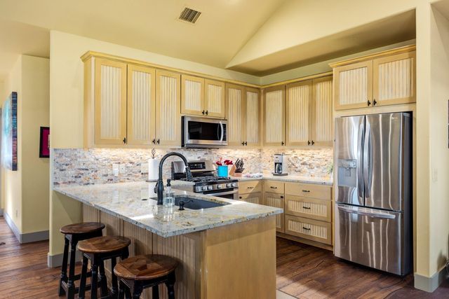 525 Packer LN, Wimberley, TX 78676