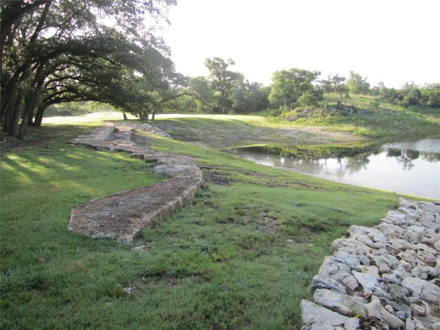 525 Packer LN, Wimberley, TX 78676