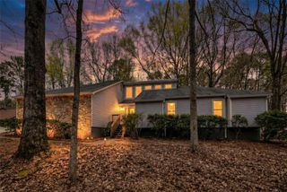 400 Benjamin Circle, Fayetteville, GA 30214