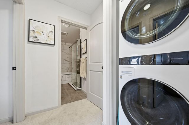 2648 Mackubin Street, Roseville, MN 55113