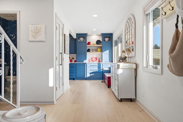 2648 Mackubin Street, Roseville, MN 55113