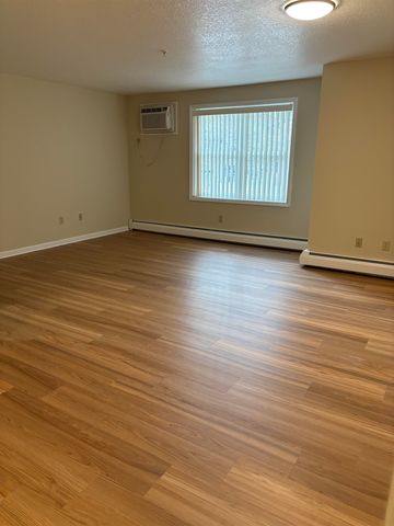 15 Lovell St Apt 7, Nashua, NH 03060