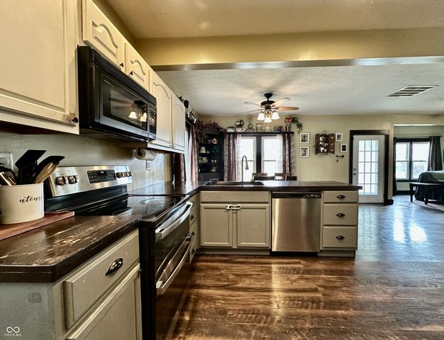 4168 S County Road 325 W, Greencastle, IN 46135