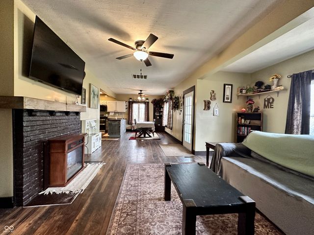 4168 S County Road 325 W, Greencastle, IN 46135